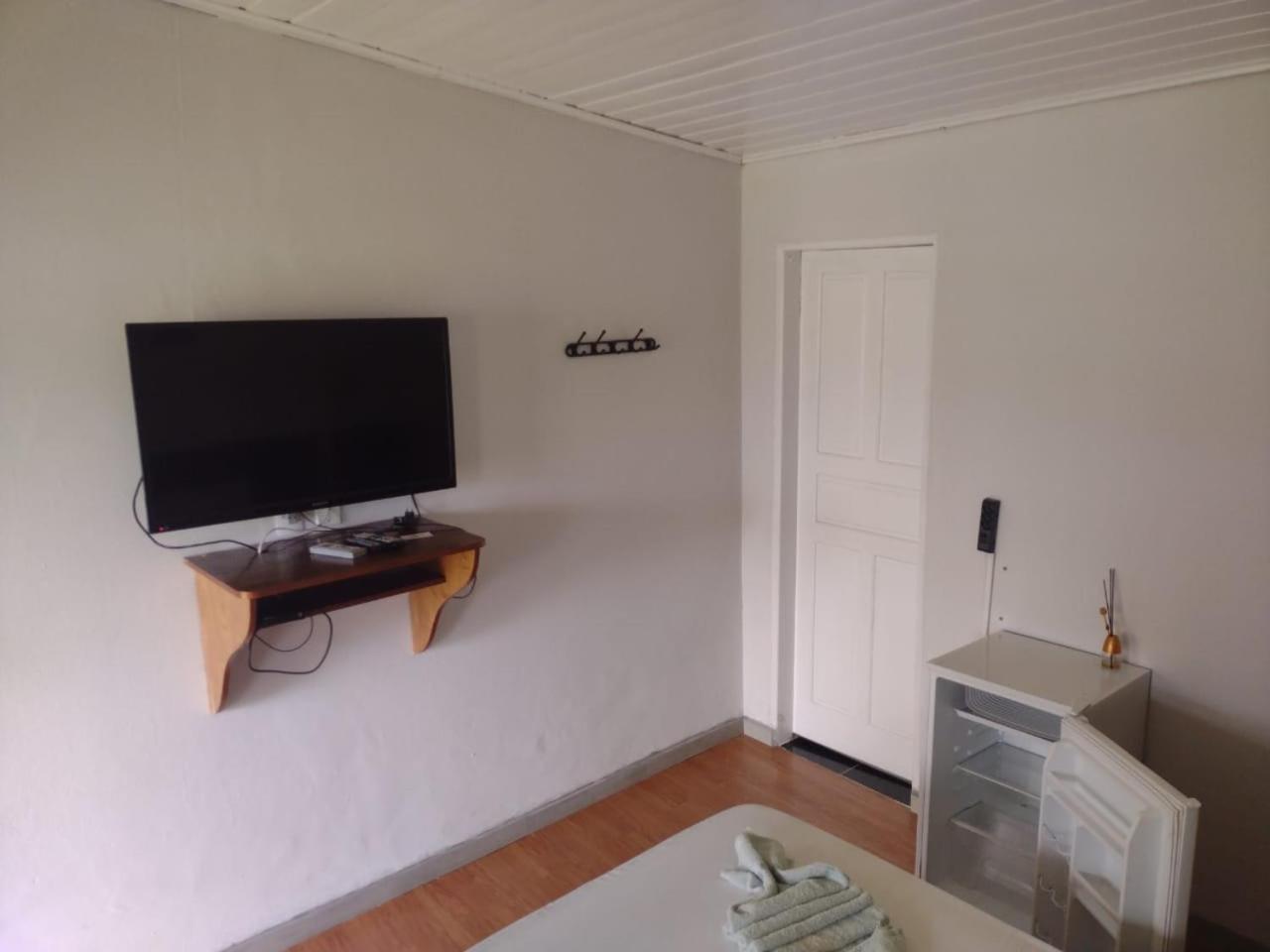 Iate Clube Rio Verde - Ilha Comprida Cananéia Екстериор снимка
